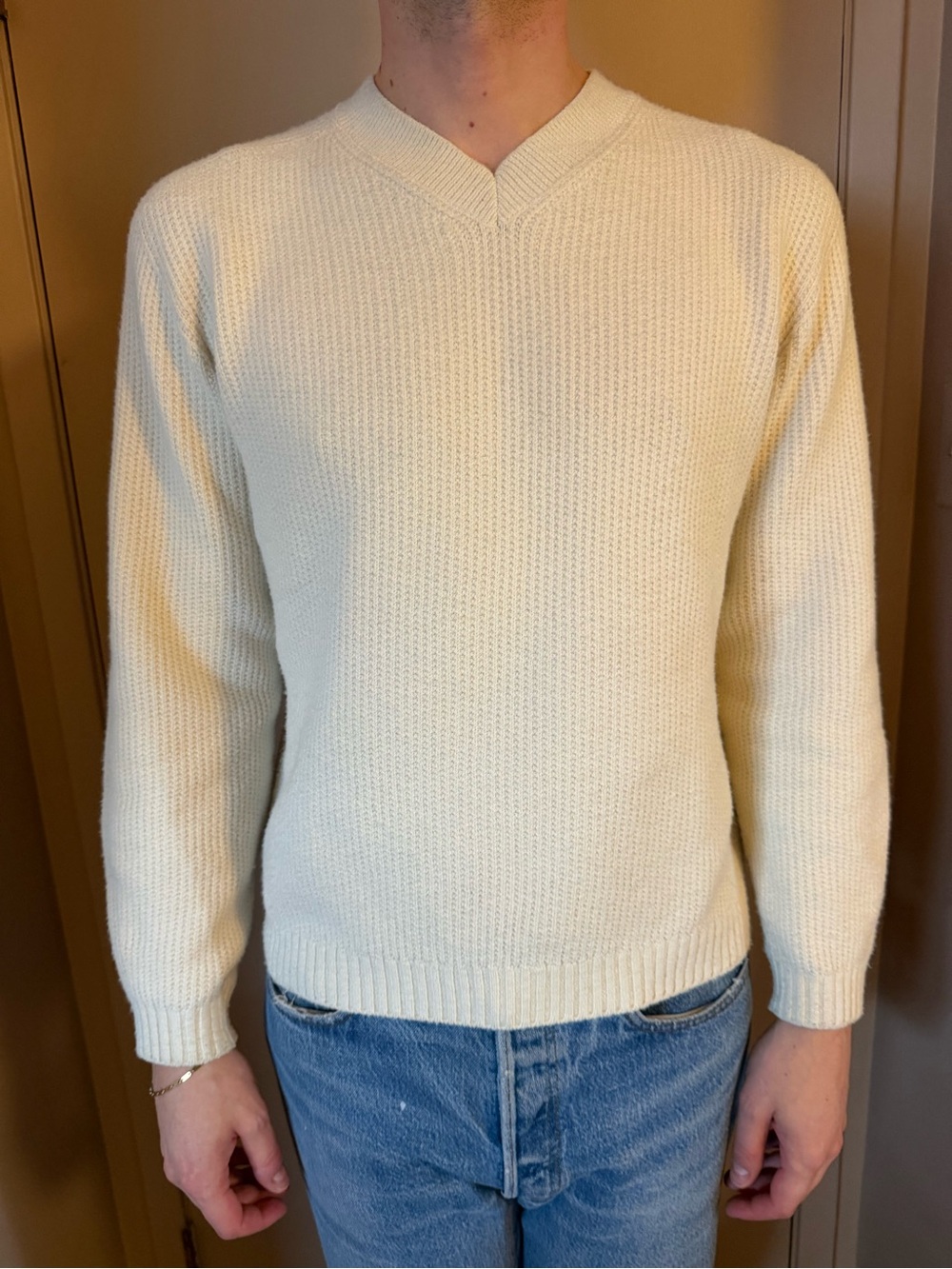 Uniqlo Men's Cream V-Neck Knit Sweater